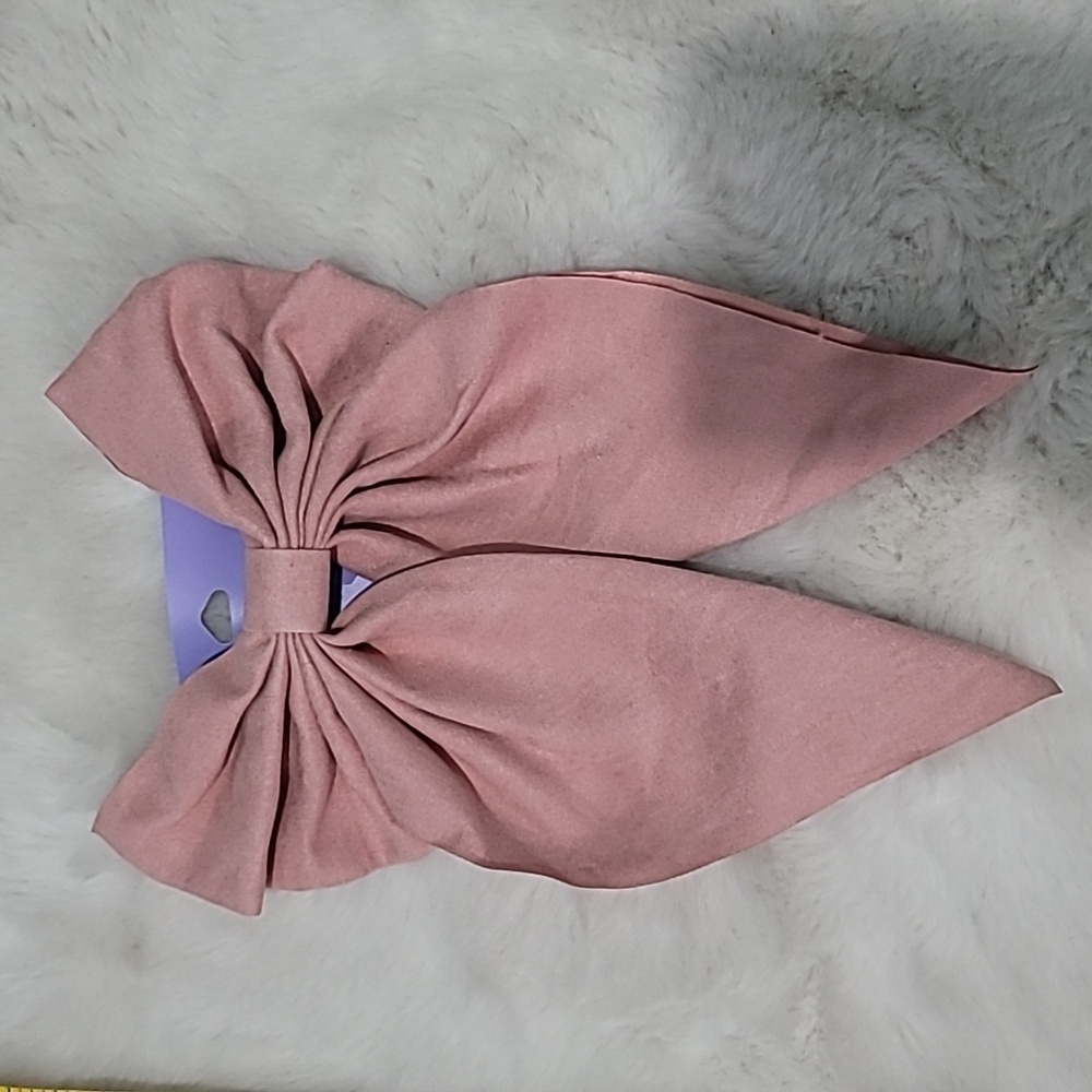 🩷🎀 Blush Pink Suede Hair Bow Clip